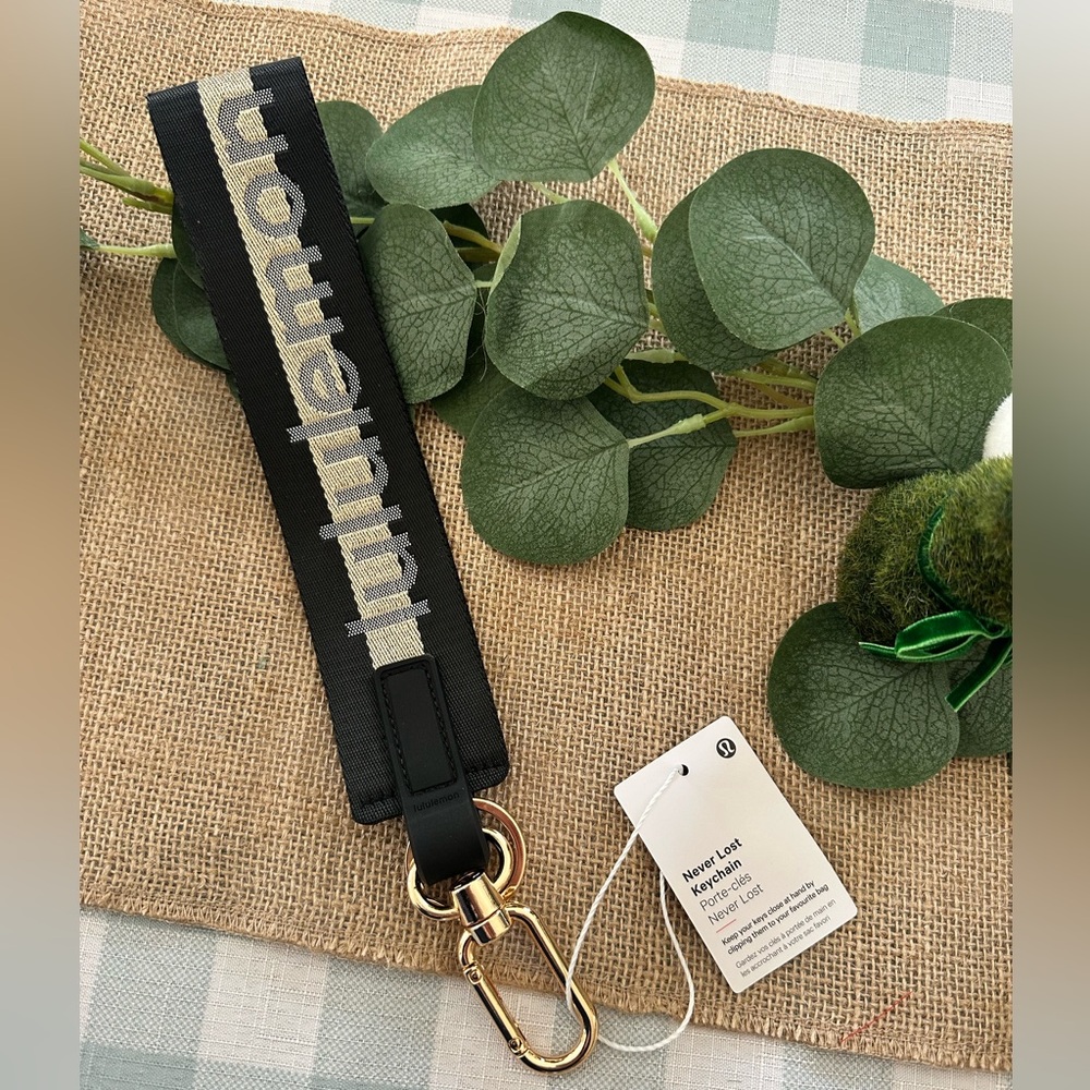 Lululemon Never Lost Keychain